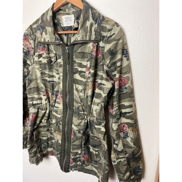 Ashley by 26 International Women’s Sz Large Camo Floral Drawstring Jacket - Picture 3 of 8
